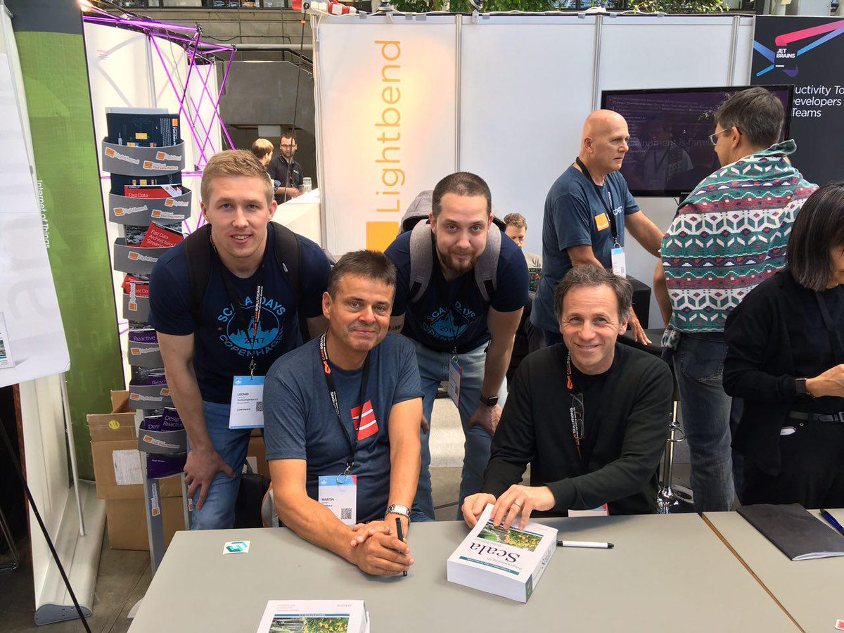 tochkak's tweet photo. #tochkak на конференции #scaladays 2017 https://t.co/1WY1txP6z5