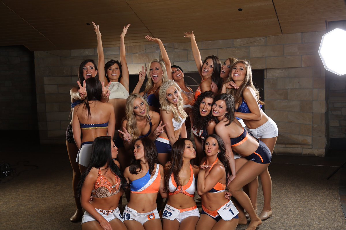DBC_Lily's tweet photo. Happy Friday! What are your plans for the weekend? I'll be dancing it away with my teammates! #TrainingCamp #DBCsisters https://t.co/rE6FfL2T9h