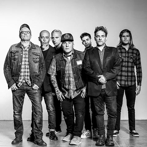 Rio Babel te trael a Los Fabulosos Cadillac lecirquemusique.wordpress.com/2017/06/02/rio…