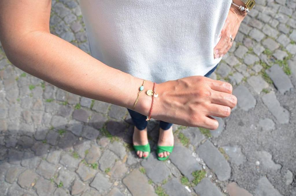karlistips's tweet photo. Little details 💯
#details #summer #summeressentials #themarcelineparis #pandora #hermes #casio #karlistips https://t.co/y7Ddef8iQb https://t.co/pfjWGnIJcy