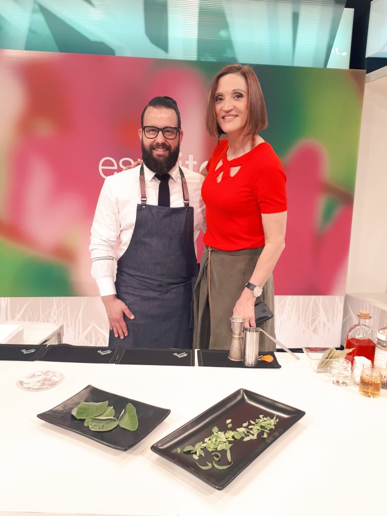 tanacollados's tweet photo. Avui ha vingut al programa #MarcAlvarez el "jefe" dels còctels #barmanager d @barriadria #enigma @BarTickets @espaiterra #sensealcohol https://t.co/OlU1tGMiJd