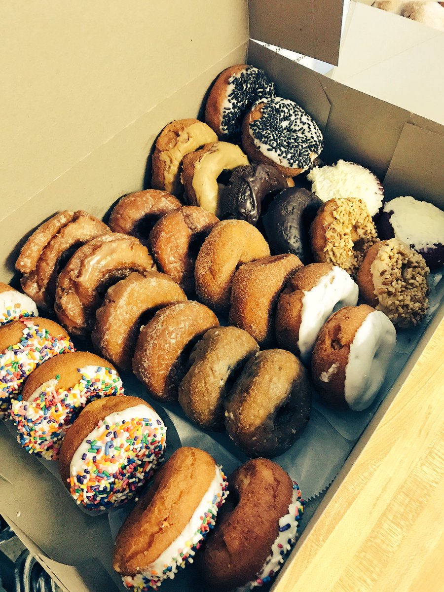 National Donut day! 🍩🍩