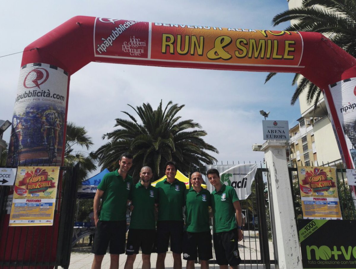 aia_molfetta's tweet photo. Ultima tappa della #refereerun a Porto San Giorgio...i ragazzi sono pronti per lo start delle 18 https://t.co/DVdUVD9Nyc