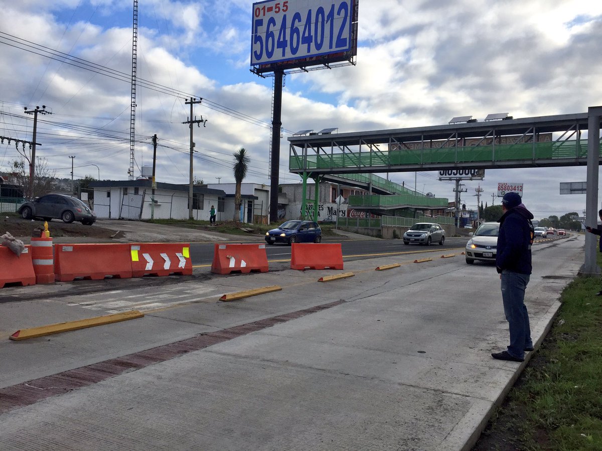 STMHidalgo's tweet photo. Estimado automovilista en apoyo a la movilidad , te recordamos que a partir de hoy puedes hacer uso del deprimido perteneciente al #Tuzobús https://t.co/uCfT5NOJQD
