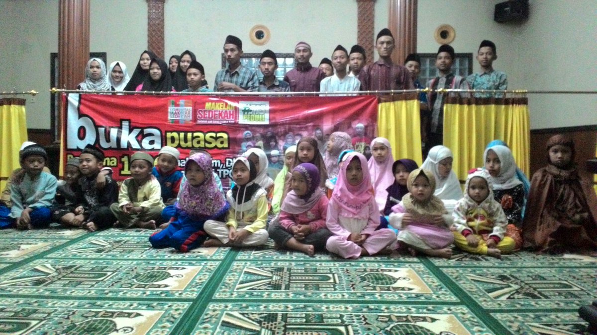 #MSbukber1000anak hari ini berbagi dg 80 anak santri.. jzkmlh para donatur <a href="/MakelarSedekah/">@MakelarSedekah</a> ,<a href="/masmono08/">MasMono</a>