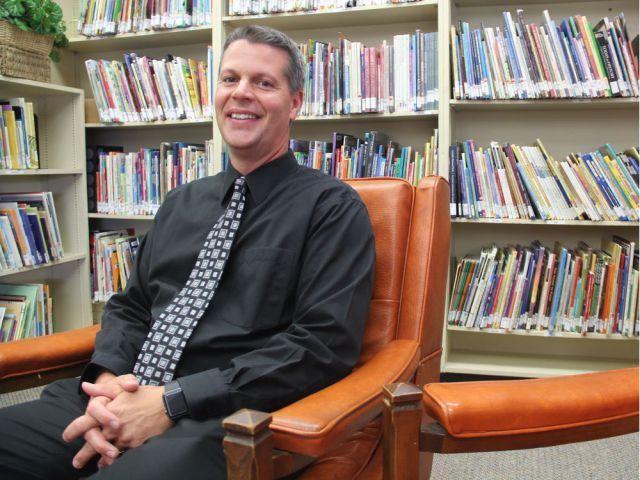 TheStarPhoenix's tweet photo. ICYMI: St. Frances school gets $80,000 grant for literary resources https://t.co/TMgtzH4HFb https://t.co/PZIhaURDU4