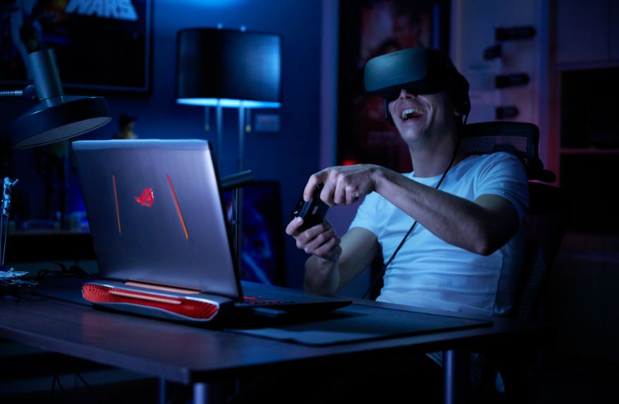 ASUS_za's tweet photo. #HappyFriday.... Have a great weekend. #G752 best weekend gadget #ASUS #ROG what are your plans? https://t.co/OC6RVkbslk