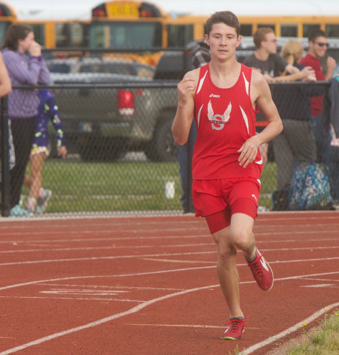 LoriPoteetPhoto's tweet photo. Go Brooks! Good Luck at State! https://t.co/IbJTHmU4vY