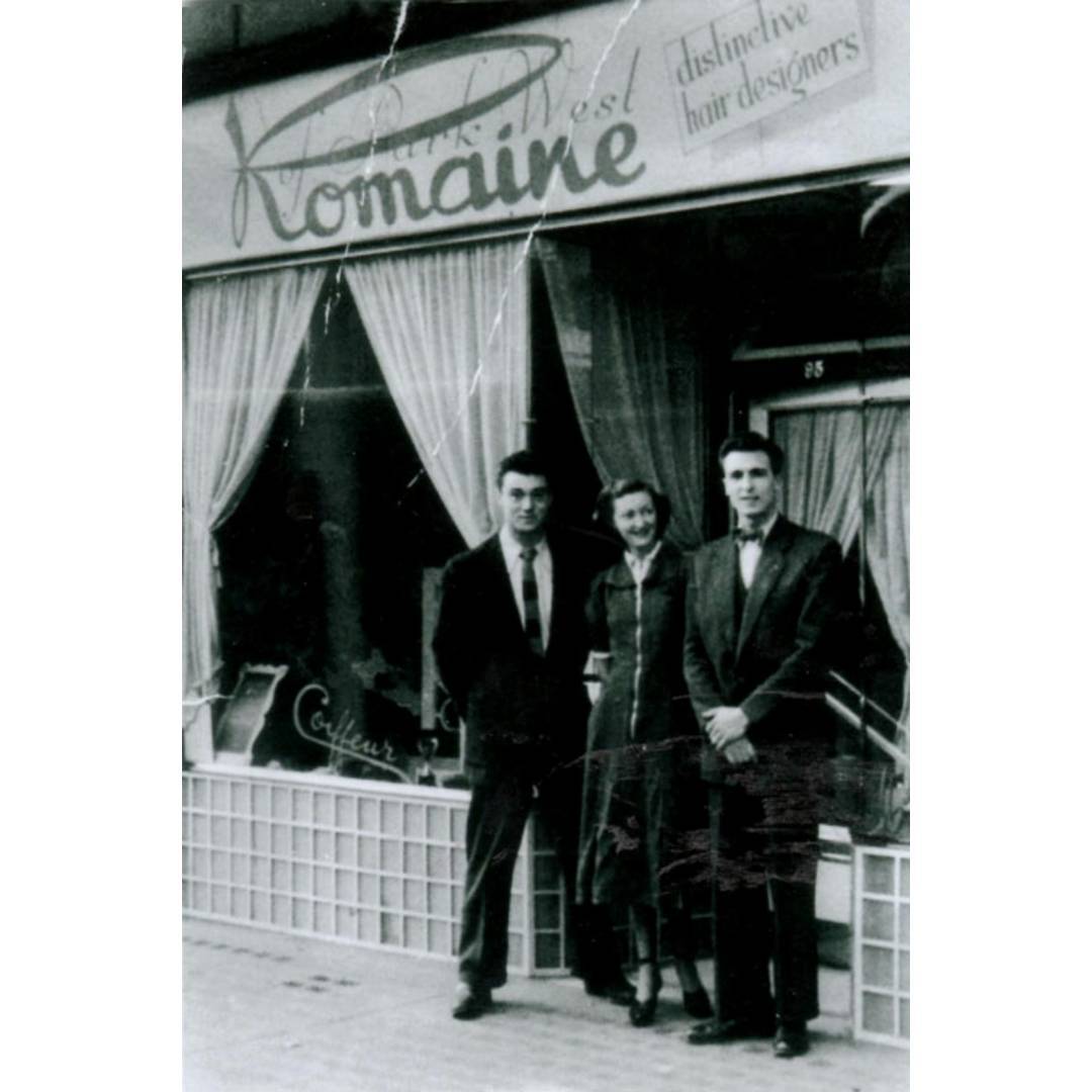 #VidalSassoon  (left) The Romaine Salon 1949/50. Sassoon worked at Romaine's for approximately 4-5 years after returning from #Israel