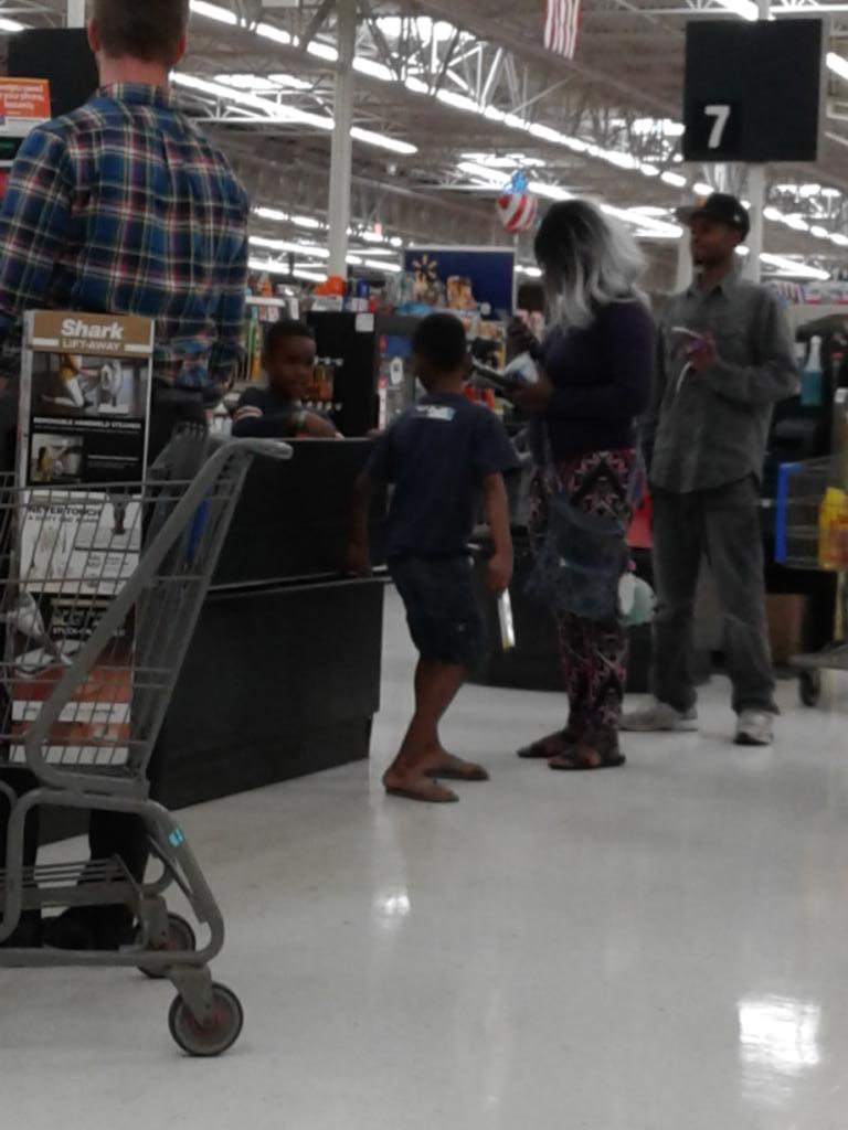 N8wood4d's tweet image. #PeopleOfWalmart #PeopleInTheWild #POWM