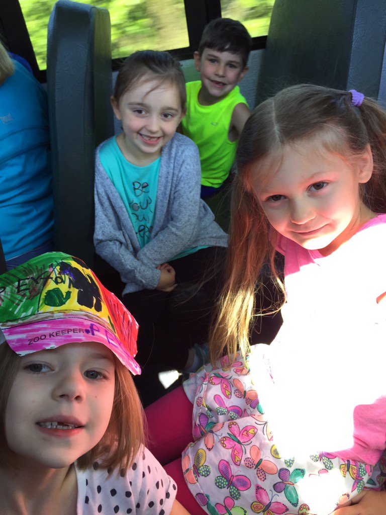 michellebarth2's tweet photo. We're going to the zoo, zoo zoo!
How about you?! https://t.co/aJJ4ZKAZJF