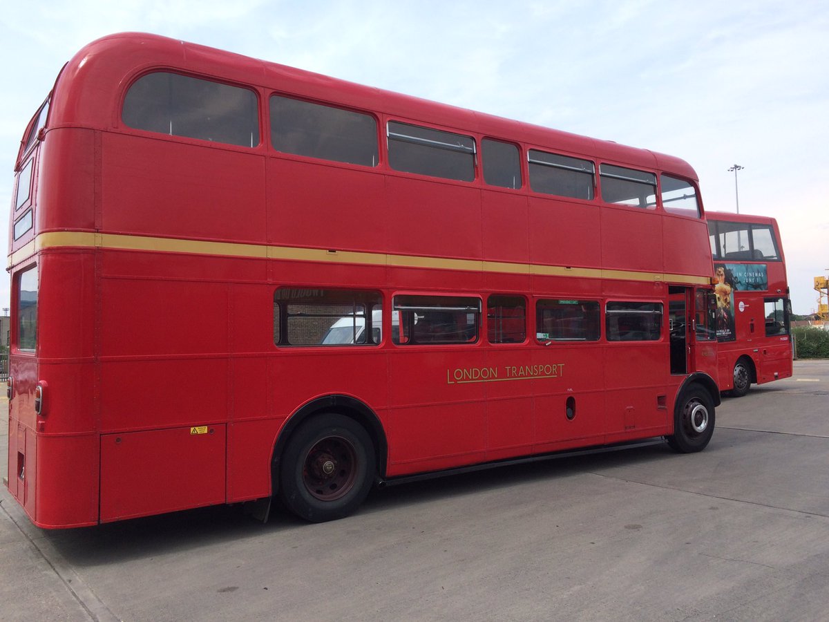 TowerTransit's tweet photo. Wonder Woman is giving it bad looks but we think it looks great in the sun today! https://t.co/x1iN3WFKwn