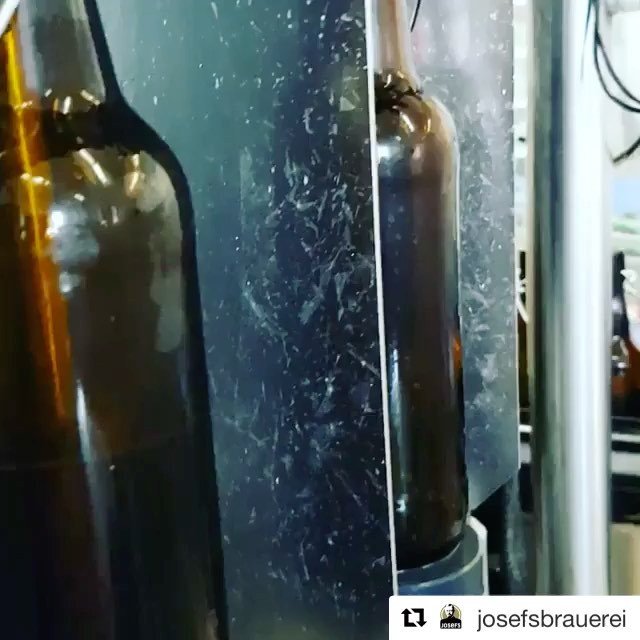 leibinger_gmbh's tweet image. #leibinger #multima #bottling #delicious #weizen @josefsbrauerei 😍🍻 #fillthedifference #leibinger_fillingmachines … ift.tt/2s1Bq84