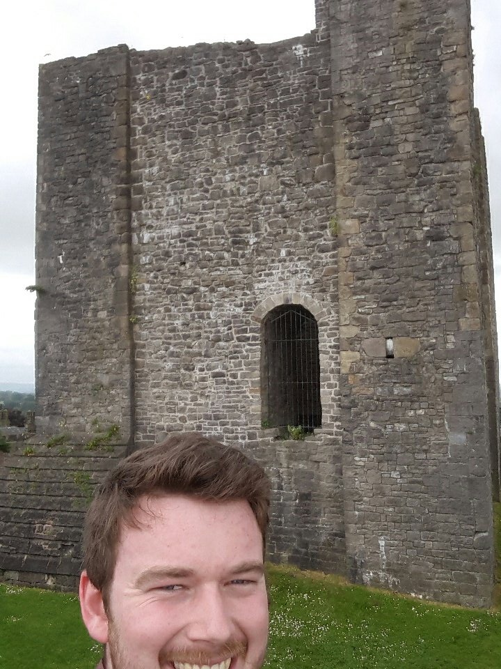 SchmalOfficial's tweet image. Turns out clitheroe has a lovely old castle watch tower! #soptv #skptour17 #qualcastle
