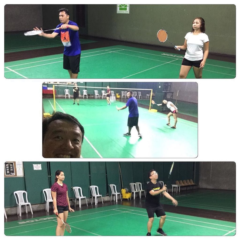 Raffy931's tweet photo. Five players? No problem! Game pa rin!!! π #beerminton #RXBadminton #badminton #NagmamarunongMagBadminton https://t.co/uzxjJkJRFz https://t.co/yvdBoAtYmd