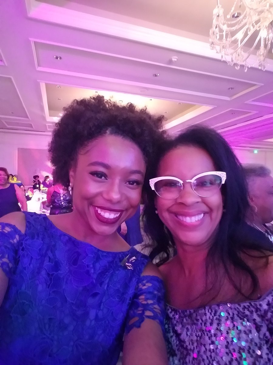 reginaoak's tweet image. I feel smarter already! Meet Tiera Guinn
 2017 @MIT
Aeronautics and Astronautics
@Boeing   #rocketdesign #blackgirlbrilliance