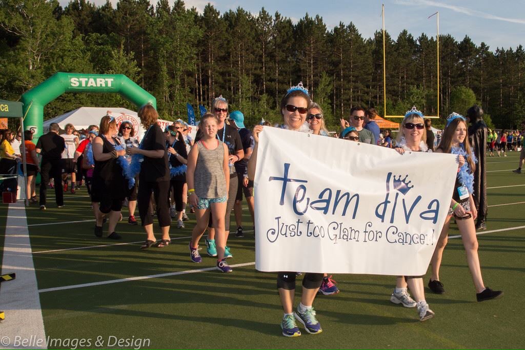 RFLTeamDiva's tweet photo. Tonights the night!  @RFLTeamDiva hits the track carried by strength of Diva Julie as she battles Stage 4 colon cancer! Hope to see you! https://t.co/KEZN9bUZiR