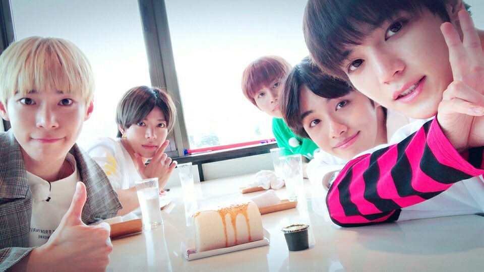 Milukdjf's tweet photo. El 14 de junio se estrena NCT LIFE In Osaka
ยกMis niรฑos, estoy tan feliz!
#NCTLife #NCTComebackProject #NCTLifeinOsaka #NCTnightnight https://t.co/jmOdODGpgL