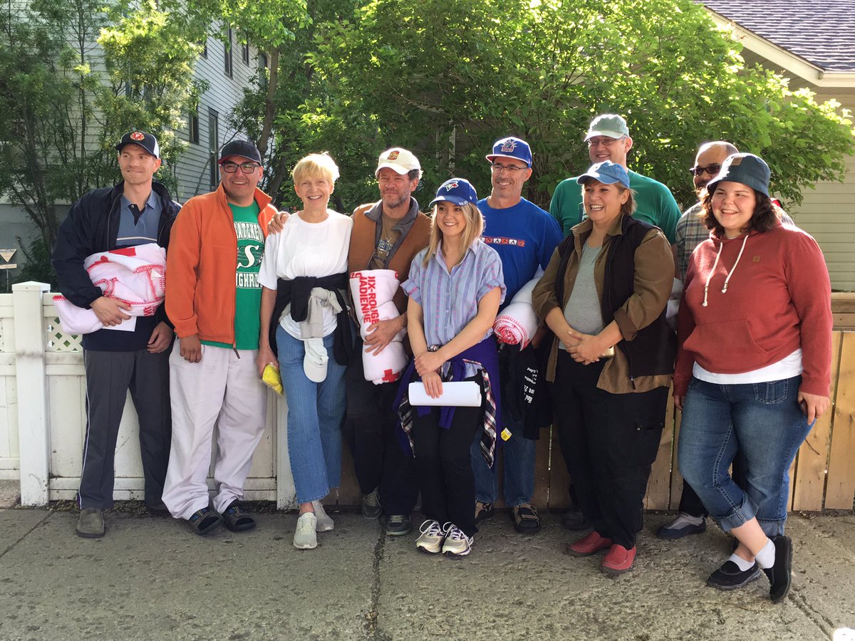 And we're off! #sanctumsurvivorYXE 2017 follow the hashtag for updates @CTVMorningStoon <a href="/ctvsaskatoon/">CTV Saskatoon</a> <a href="/SaskatoonFire/">Saskatoon Fire Department</a>