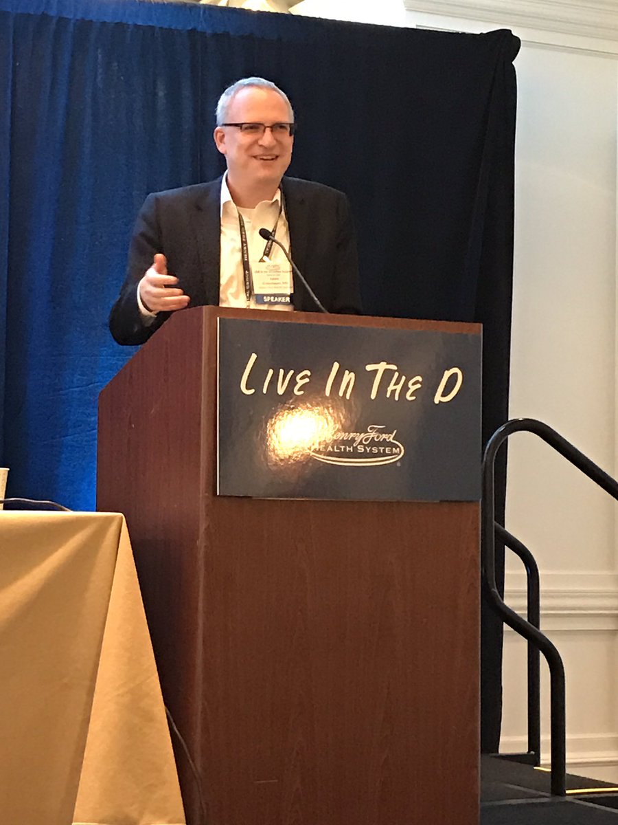 KhandelwalMD's tweet image. Grandmaster @AdamGreenbaumMD talks up hemodynamic support and #transcaval #DetroitPCI17 @HenryFordNews