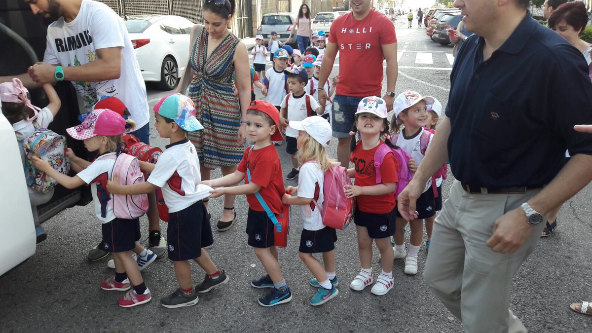 Sagradocaceres's tweet photo. #Hoy 1° #infantil ha disfrutado en la finca Valdeflores, con el programa #Merineando #EducaciónAmbiental #naturaleza #Cáceres ¡Un gran día! https://t.co/NhT0UZuJ1n
