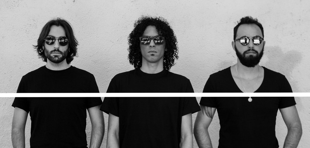 barnabeats's tweet photo. “AWAKE” NUEVO SINGLE DE PHEROMONE BLUE https://t.co/RohZUwJkCg https://t.co/9sARaWuvw7