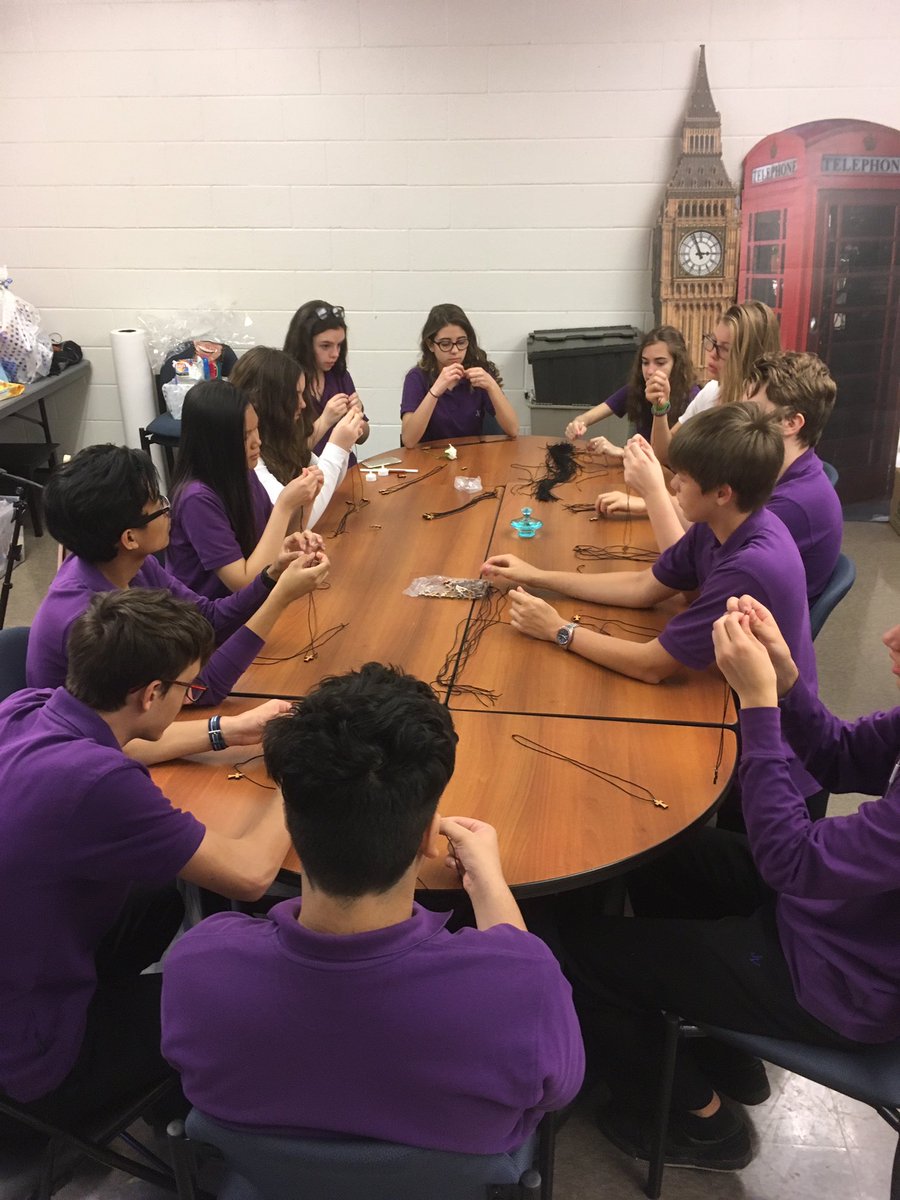 StFXSOS's tweet photo. Students of service! Mrs. McGillivray's grade 9 class preparing grad crosses for closing liturgy.#jvsos https://t.co/RGmTUwGWn2