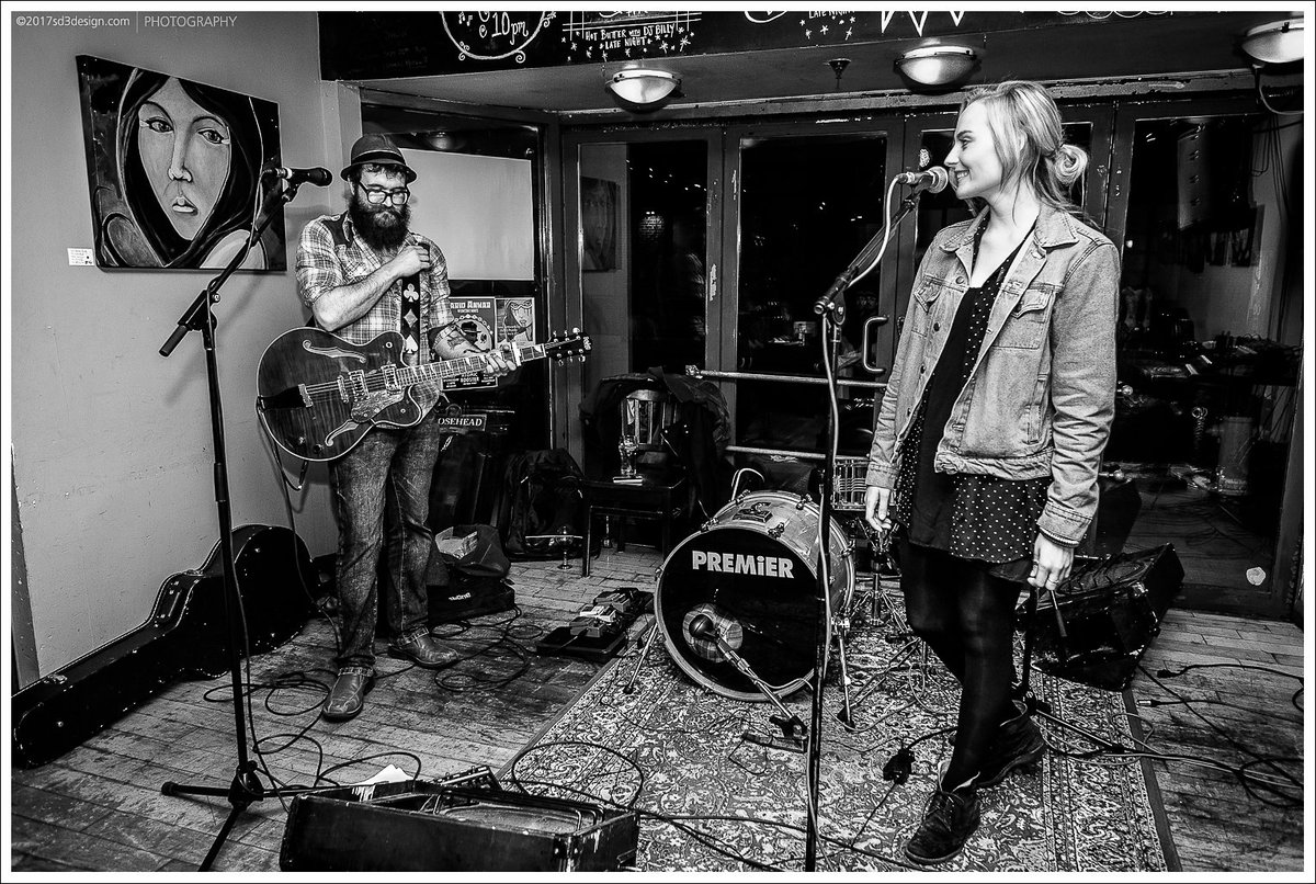 sd3design's tweet photo. #EtoileNoirBand & #ArchyandtheCockroach fill @RoosterAtomic stage few weeks ago. I believe @johnlennon was summoned #sd3design #photography https://t.co/GkAUuK96kH