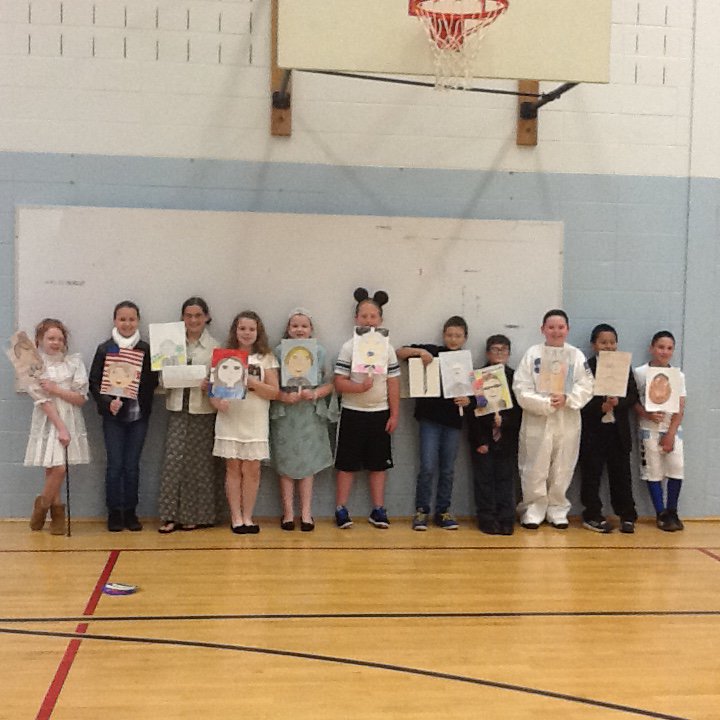 Mrs. Szoc tweet media