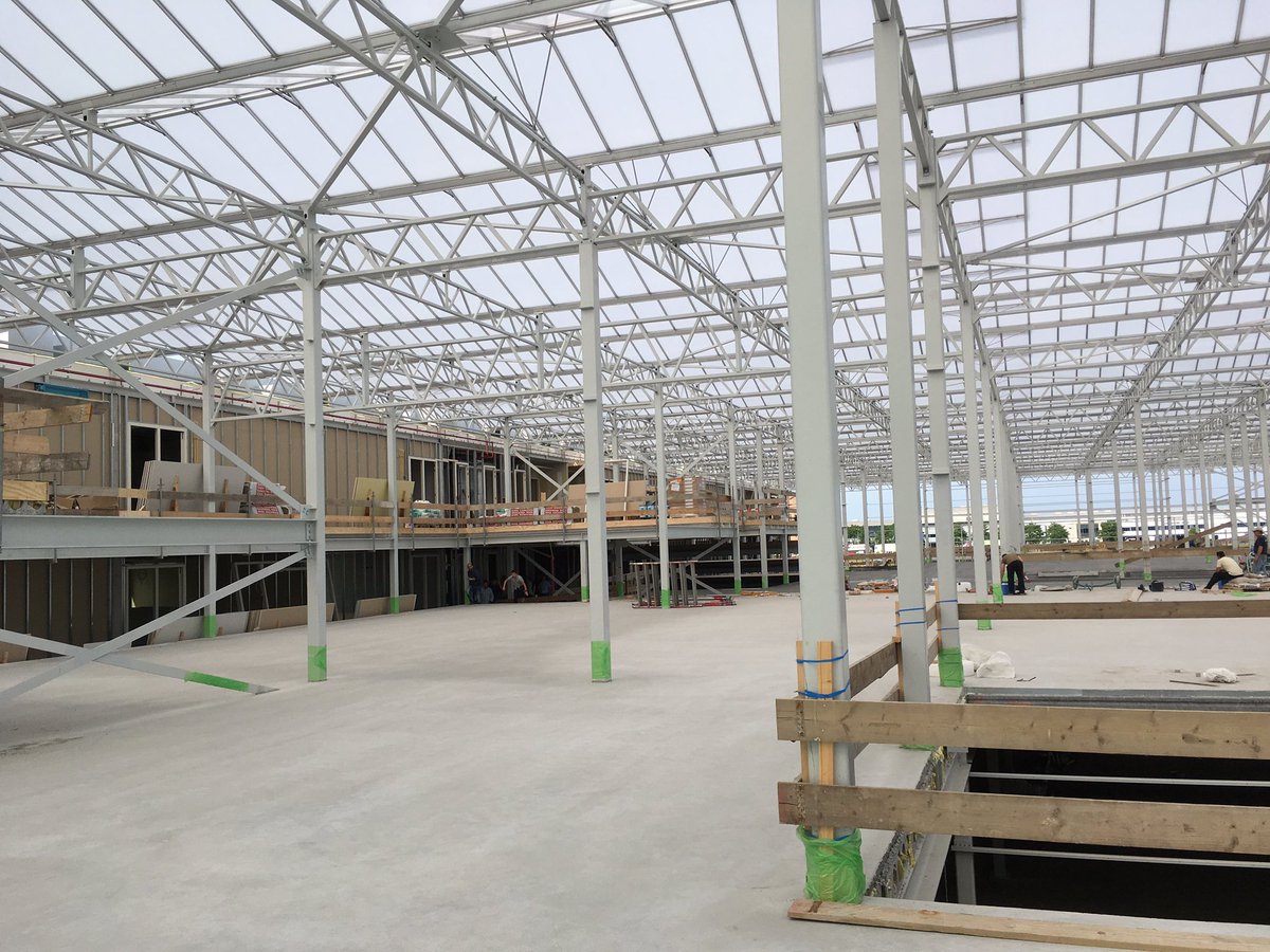 Met <a href="/LetsGrowNews/">LetsGrow.com</a> aanwezig bij de participantenborrel <a href="/Demokwekerij/">DemokwekerijWestland</a> incl. een rondleiding bij het World Horti Center