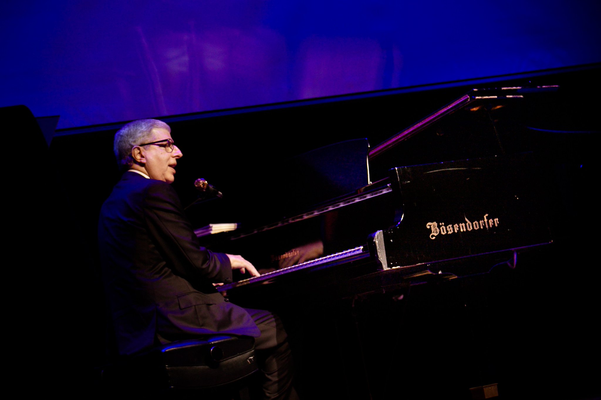 Happy birthday to our beloved Marvin Hamlisch! The renowned composer would have been 73 today. 