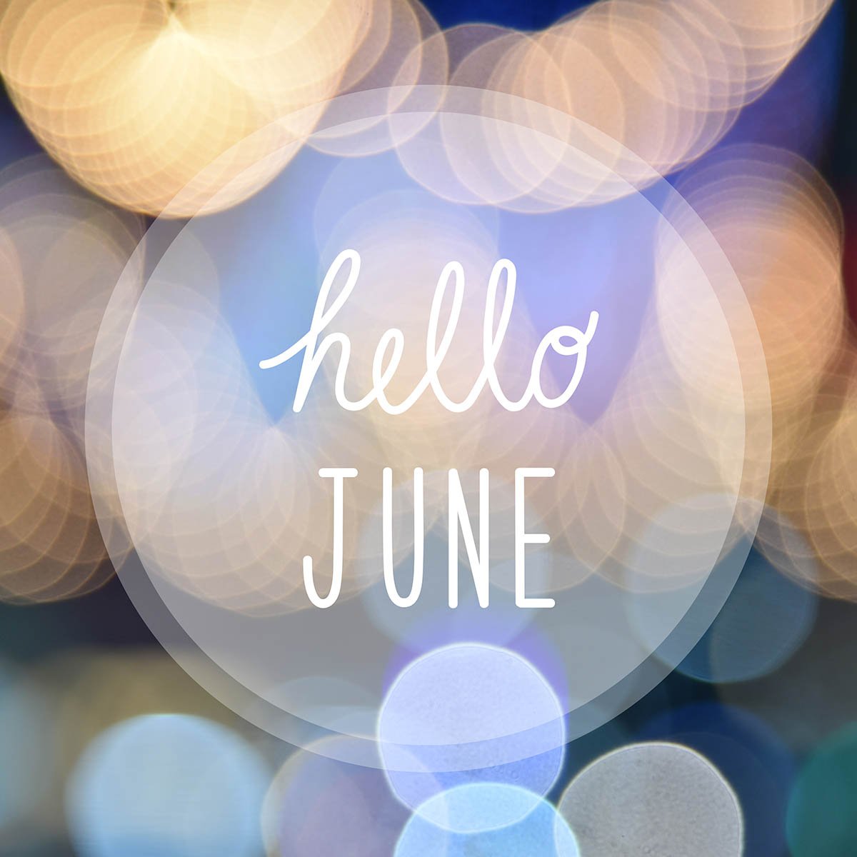 YourSelfStore's tweet image. #HelloJune! Moving to a summer wardrobe? Keep your heavy clothing in a safe and dry place until next winter. Store with #YouSelfStore