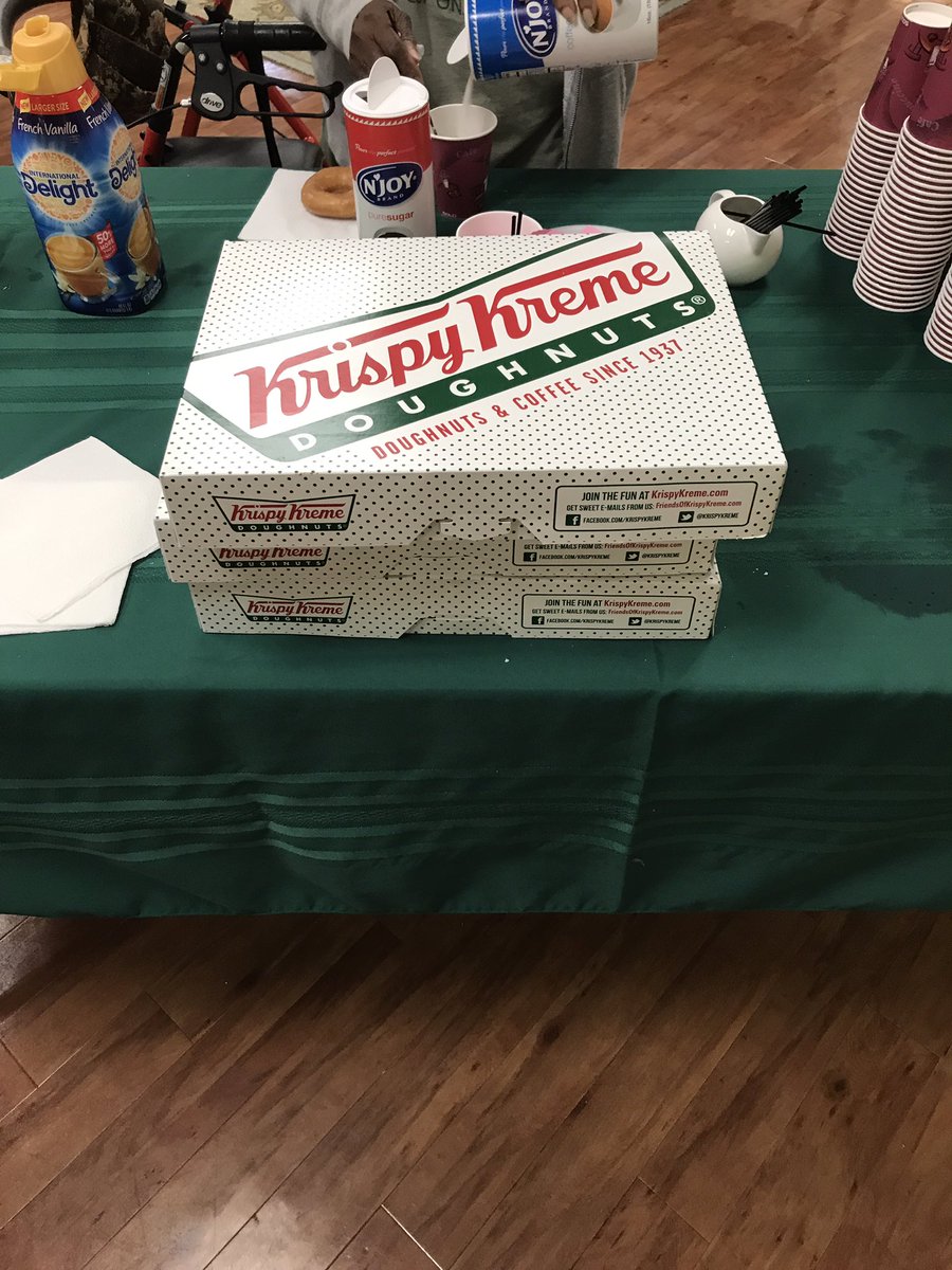 AmberBla10's tweet photo. On #NationalDonutDay  my residents eat donuts!! https://t.co/mBGj45G5rg