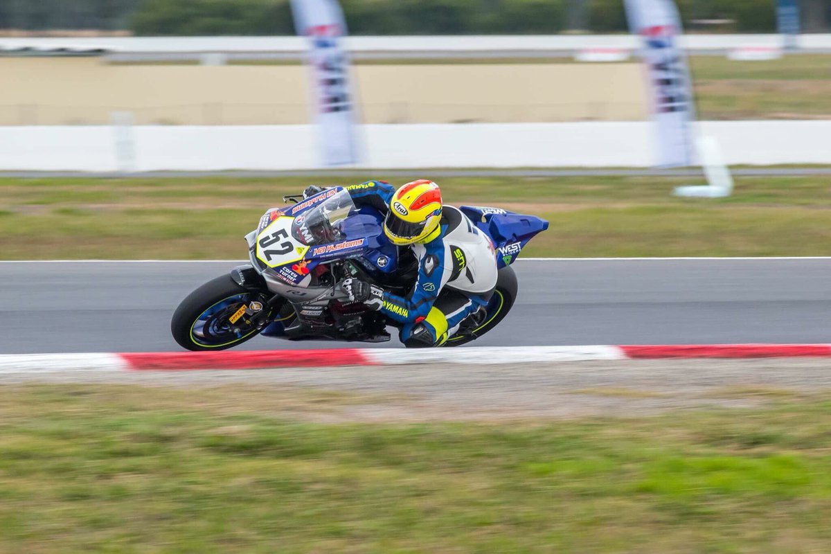 gear_plus's tweet photo. Huge support, best wishes for round 4 @ Hidden Valley Raceway 9th July at Winton Motor Raceway #PlusRacing #motorcycleleather #Alpinestars https://t.co/sWNctsrx4j