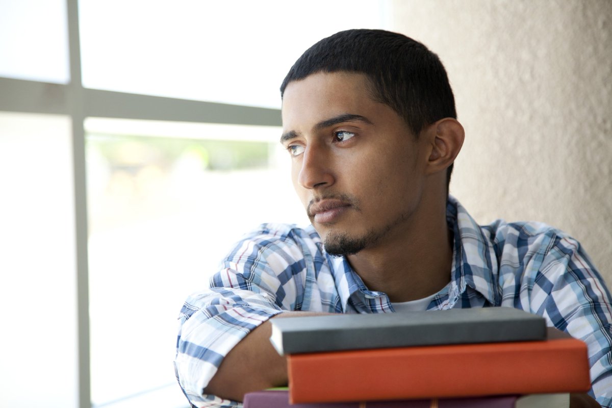 According to the <a href="/AECFNews/">Annie E. Casey Foundation</a> , children with an incarcerated parent, particularly a father, experience a drop in their family income.