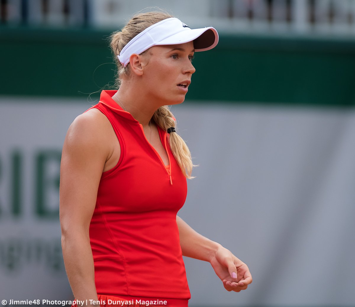 CAROLINE WOZNIACKI - Página 5 DBV2up7XkAAv_2C