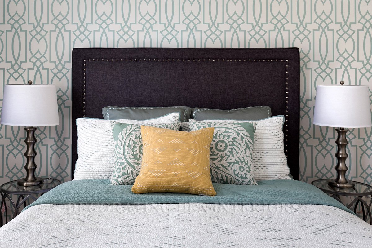 LandryDesigns's tweet photo. When it comes to your walls, don't just consider a new hue - think upgraded texture or fin...https://t.co/Tc4A3cIPcx https://t.co/ov4FssSfnO
