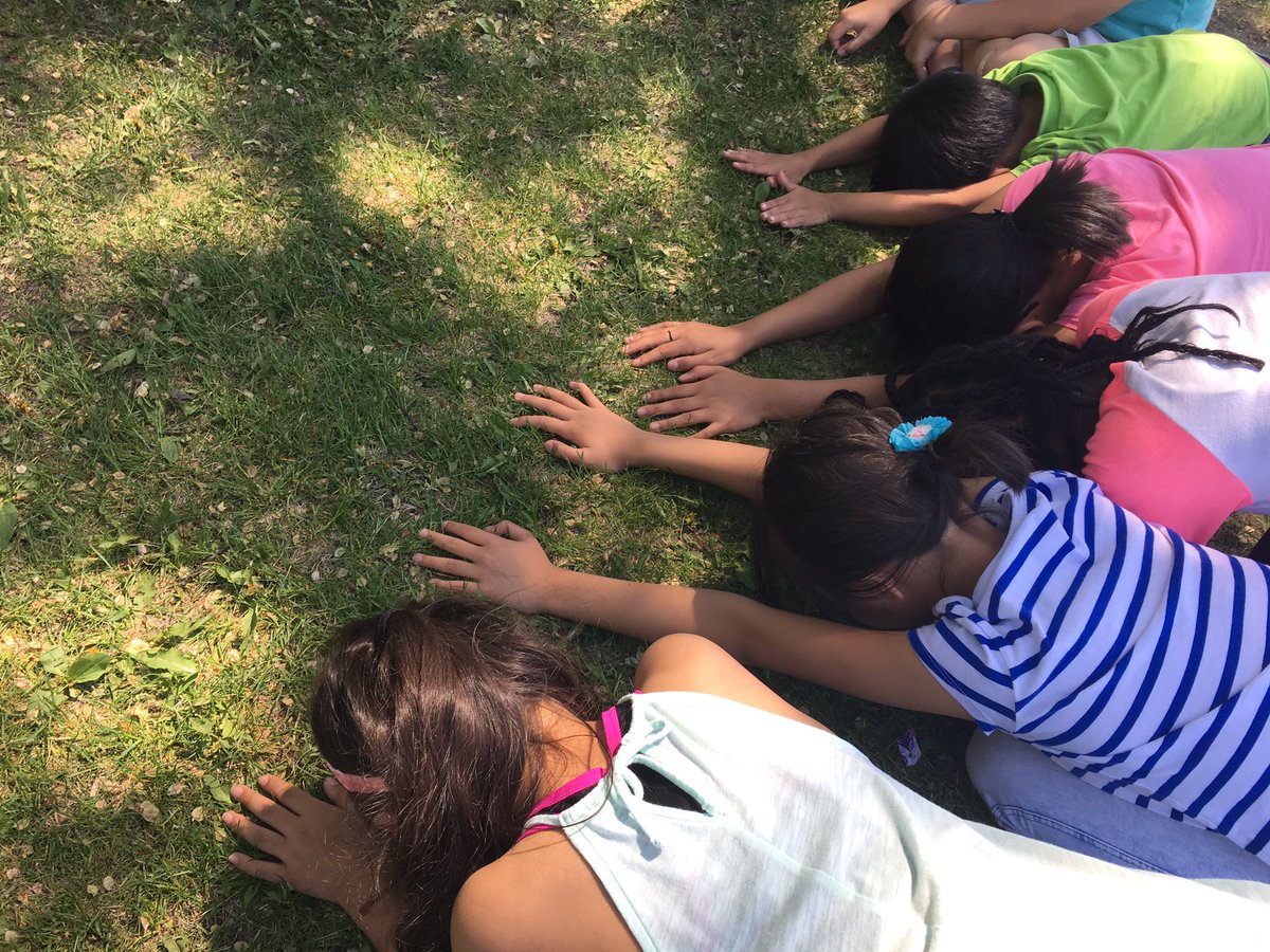 PritchTiff's tweet photo. Room 110 practicing mindfulness while doing yoga outside today with Ms. Colleen! @WellingtonWSD @WinnipegSD #Mindfulness #winnipegSD https://t.co/fEC2S5geKa
