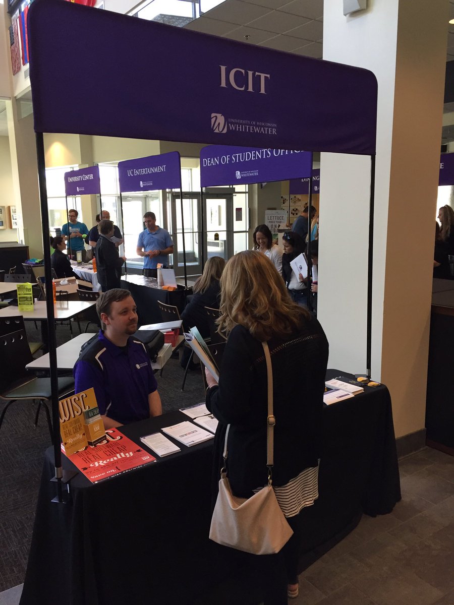 UWWITS's tweet photo. Working hard at Plan-it-Purple. #UWW #PIP #MacOrPC https://t.co/XkVOPFVa8q