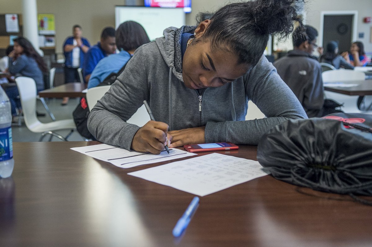 GSU_Perimeter's tweet photo. Today we welcomed 40 @StateFarm Scholars to the #DecaturCampus for orientation! #PerimeterCollege #GeorgiaState #TheStateWay #GSU https://t.co/lxTTyYZRM5