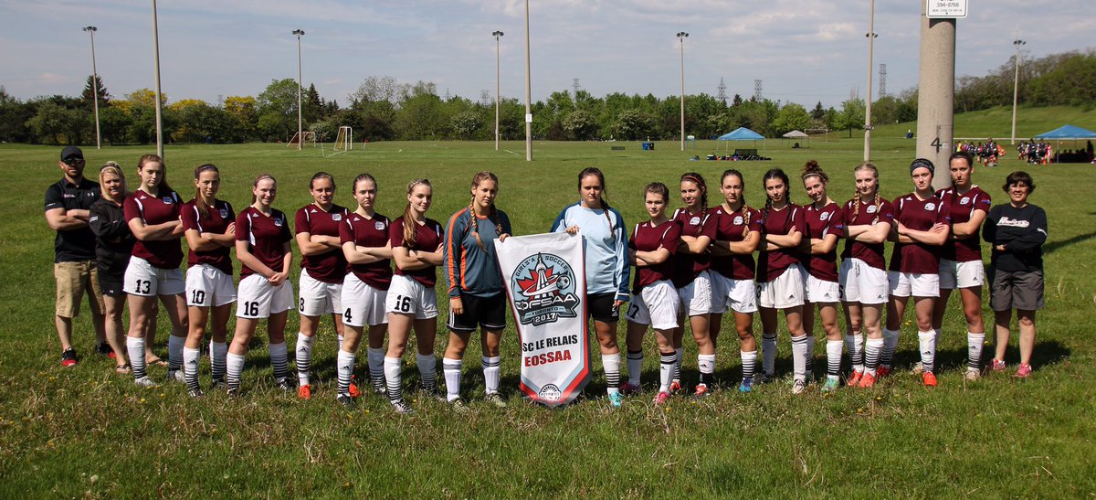 Félicitations à cette équipe! Toute l'ÉQUIPE!! Remporter OFSAA-la petite école qui fait les choses en grand! Bravo! Bravo! <a href="/ESCLeRelais/">ESC Le Relais</a>