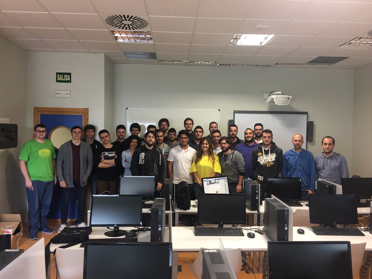 pagolaDeveloper's tweet photo. Resumir #DITEC2017 en una palabra??

¡GRACIAS!

Por regalarme este maravilloso grupo de amigos https://t.co/jovXLjCqpQ
