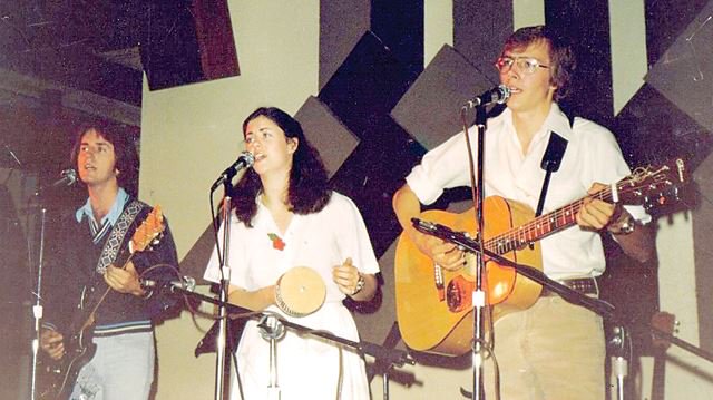 Flashback Saturday: when they were young(er). Ann and Dave are back in #Oshawa for a June 10 gig <a href="/simcoeblues/">Simcoe Blues & Jazz</a>.
durhamregion.com/whatson-story/…