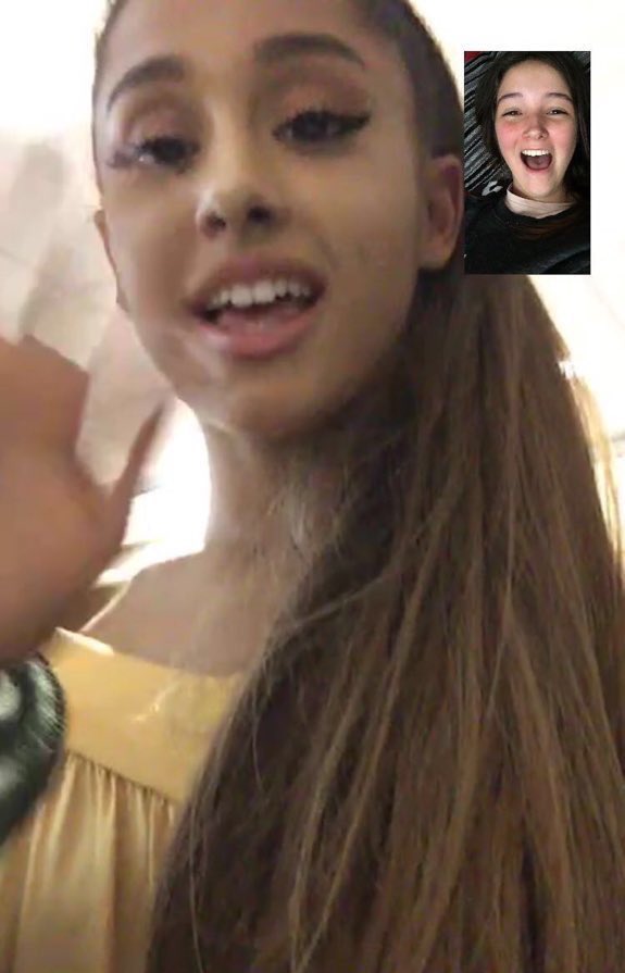 whydtry's tweet photo. ARIANA GRANDE IS THE MOST AMAZING IDOL. SHE VISITED FANS IN THE HOSPITAL, GAVE PRESENTS AND FACETIMED PEOPLE. I LOVE HER, HOW CAN YOU NOT? https://t.co/sz6rd242b6