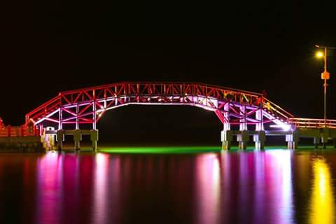 Jembatan Cinta Pulau Tidung. 