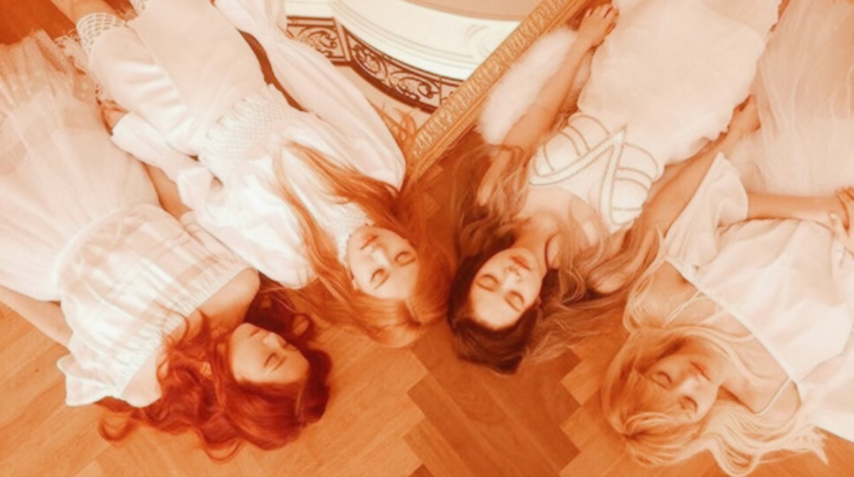 USBU4WAYS's tweet photo. [#300DaysWithBLACKPINK] Let's continue to stay with #BLACKPINK for more days, months and years! #블랙핑크 #Jisoo #Lisa #Rosé #Jennie https://t.co/AJ31YSwuqK