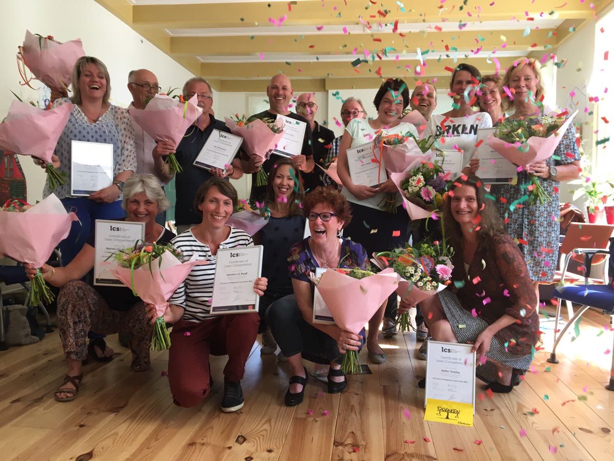 misslibo's tweet photo. Vandaag ontvingen onze collega's van @SameninCosis hun diploma voor de #GreenBelt opleiding @LeanConsGroup #STEK @stekademie #gefeliciteerd https://t.co/deyS9CYmK2