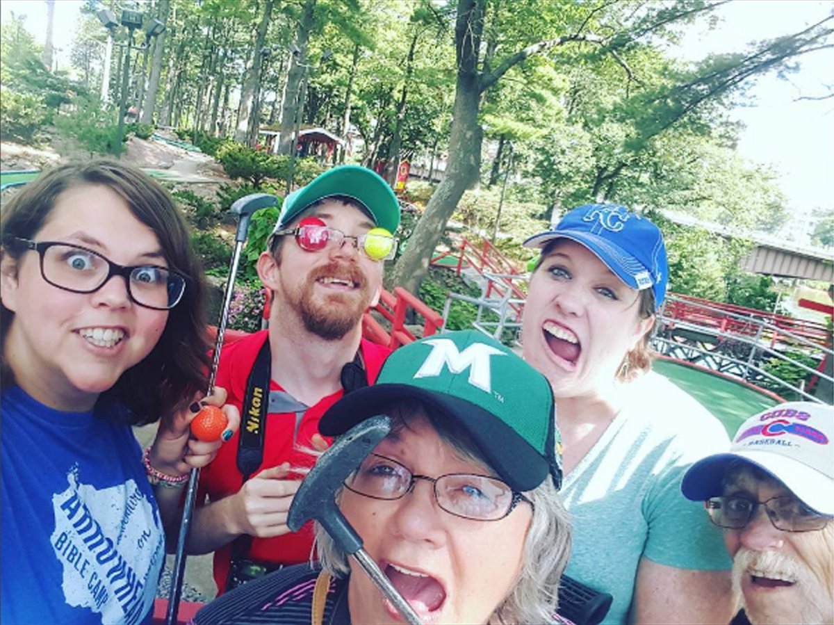 TimberFallsPark's tweet photo. Family Time ❤️ #timberfalls #wisconsindells #downtown #summer2k17 #adventuregolf #talltimbers #wisconsinriver https://t.co/ajZuBlINDH
