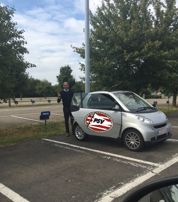 ThomasBuffel's tweet image. Als je van Genk naar PSV overstapt krijg je ook betere wagens😂😜 #instafun  #topdoc #wewillmissyou @DocStijn