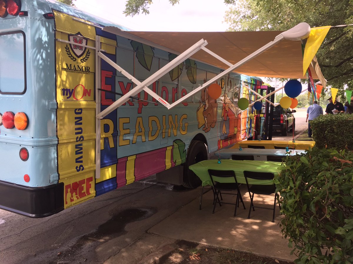 jcostilla's tweet image. Reading for all. It&apos;s great to be a part of a literacy movement. Literally. #ReadingOnTheGo @myONreader @ManorISD